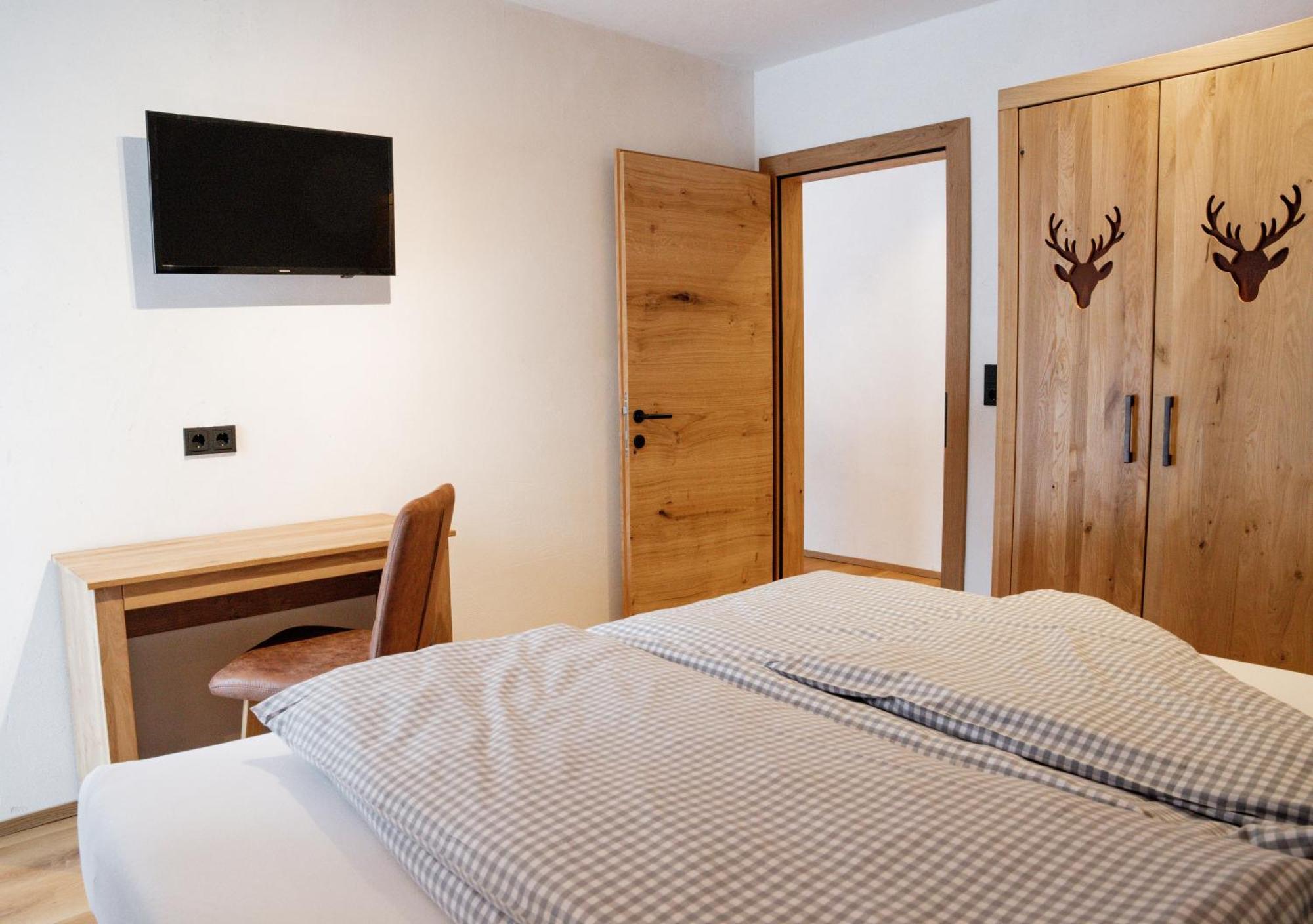 Berwang Chalets - Enzian Экстерьер фото