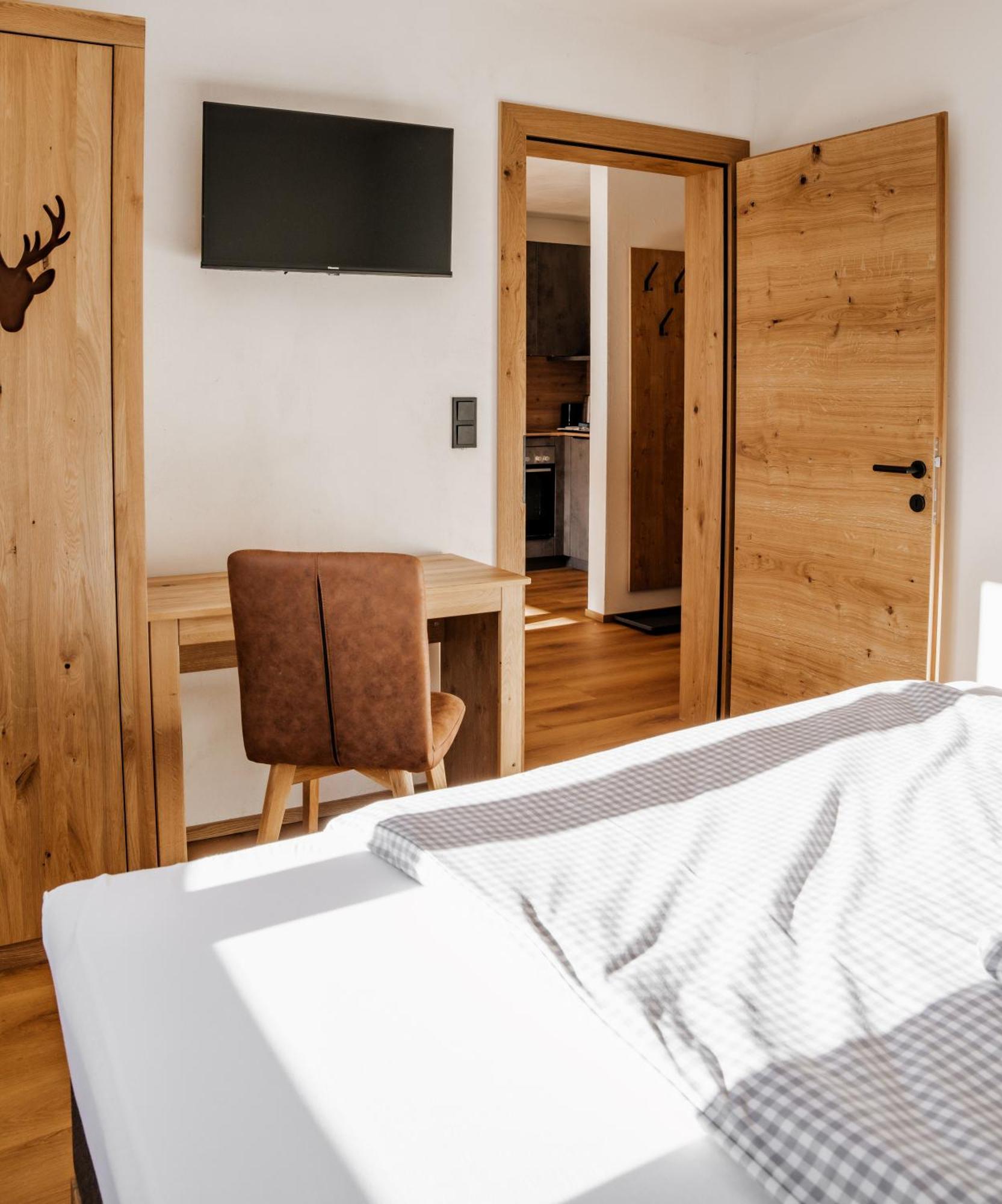 Berwang Chalets - Enzian Экстерьер фото